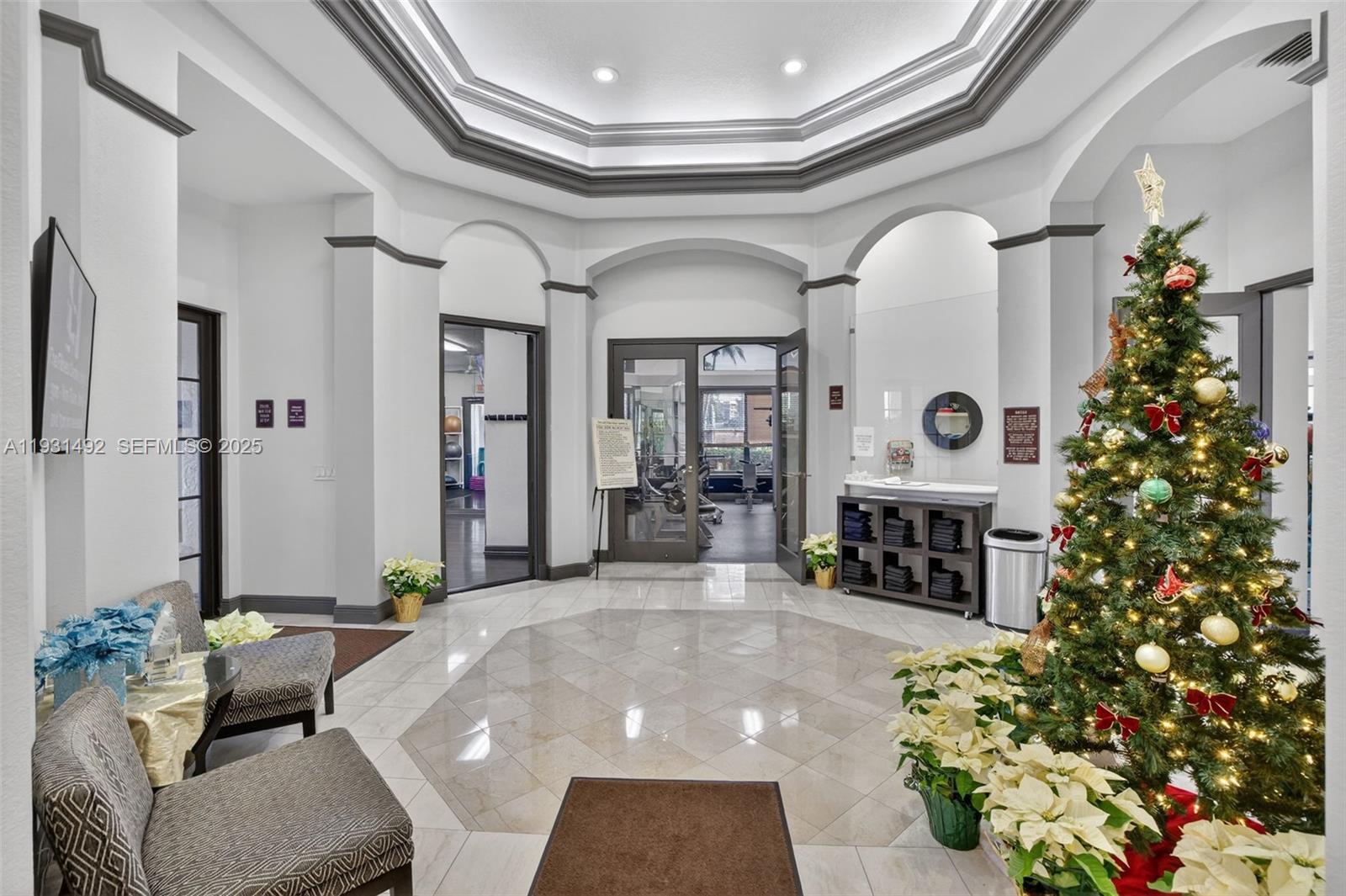 Photo of 940 Harbor Vw N (940), Hollywood, Florida, 33019 -