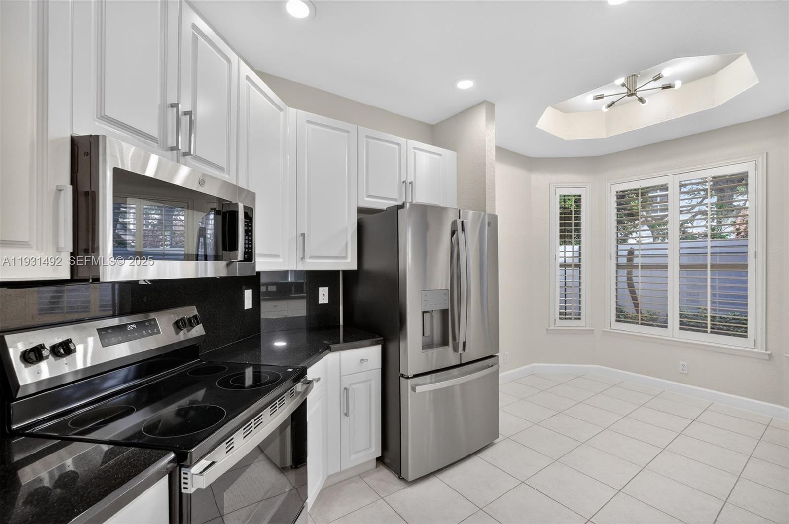 Photo of 940 Harbor Vw N (940), Hollywood, Florida, 33019 -