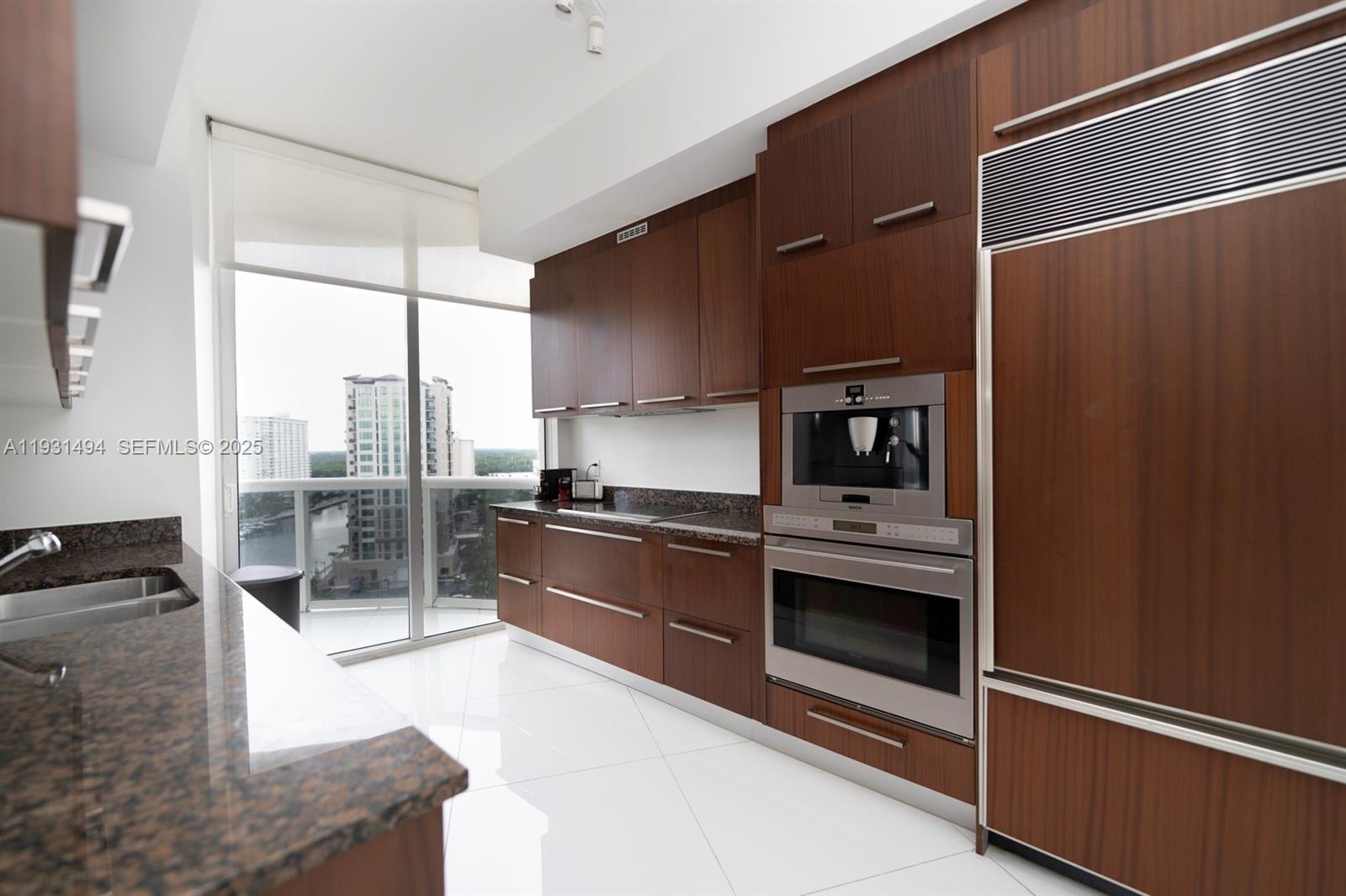 1005 2 / 2 1435 sq. ft. $ 2025-12-16 0 foto