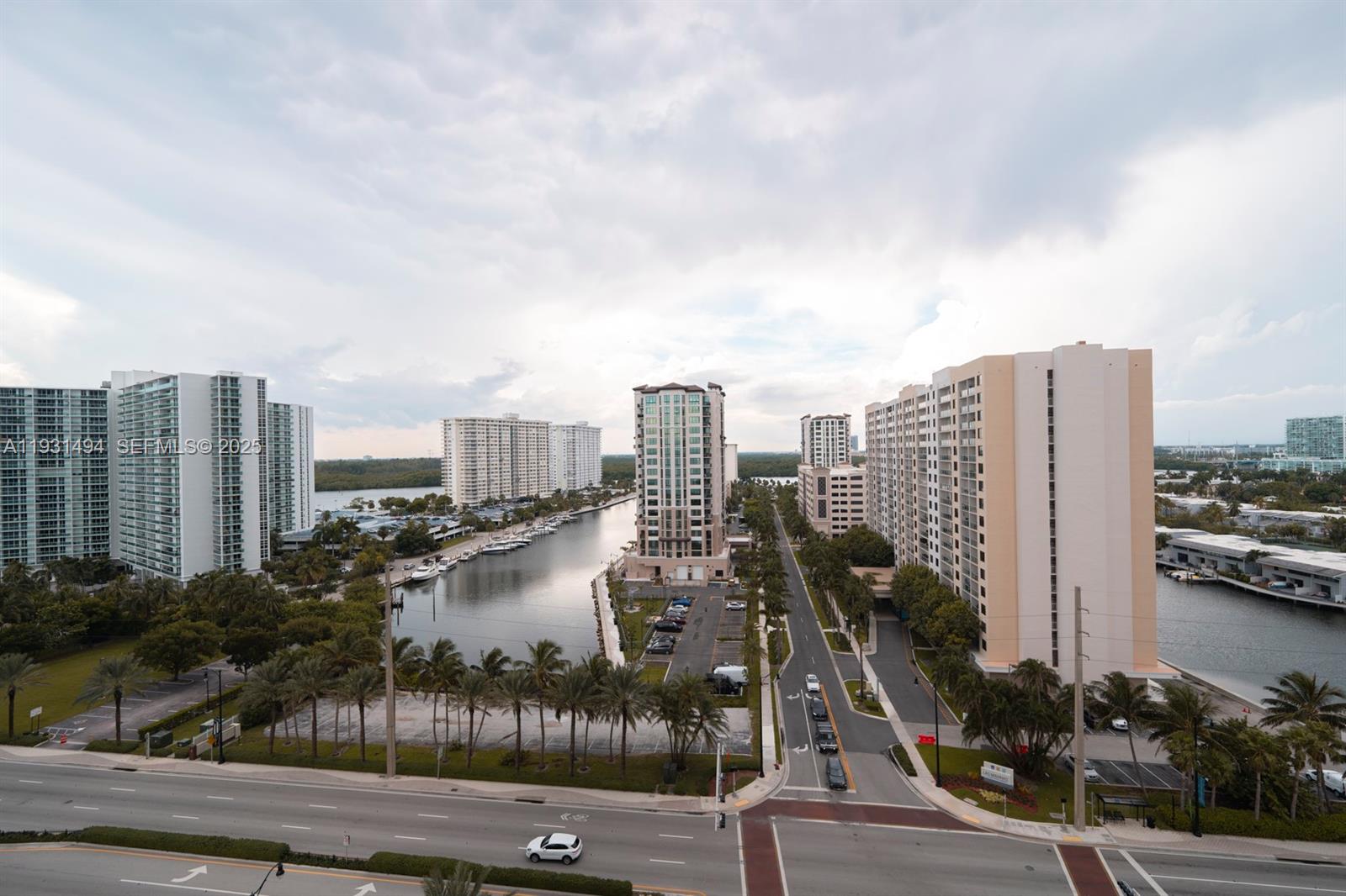 1005 2 / 2 1435 sq. ft. $ 2025-12-16 0 foto