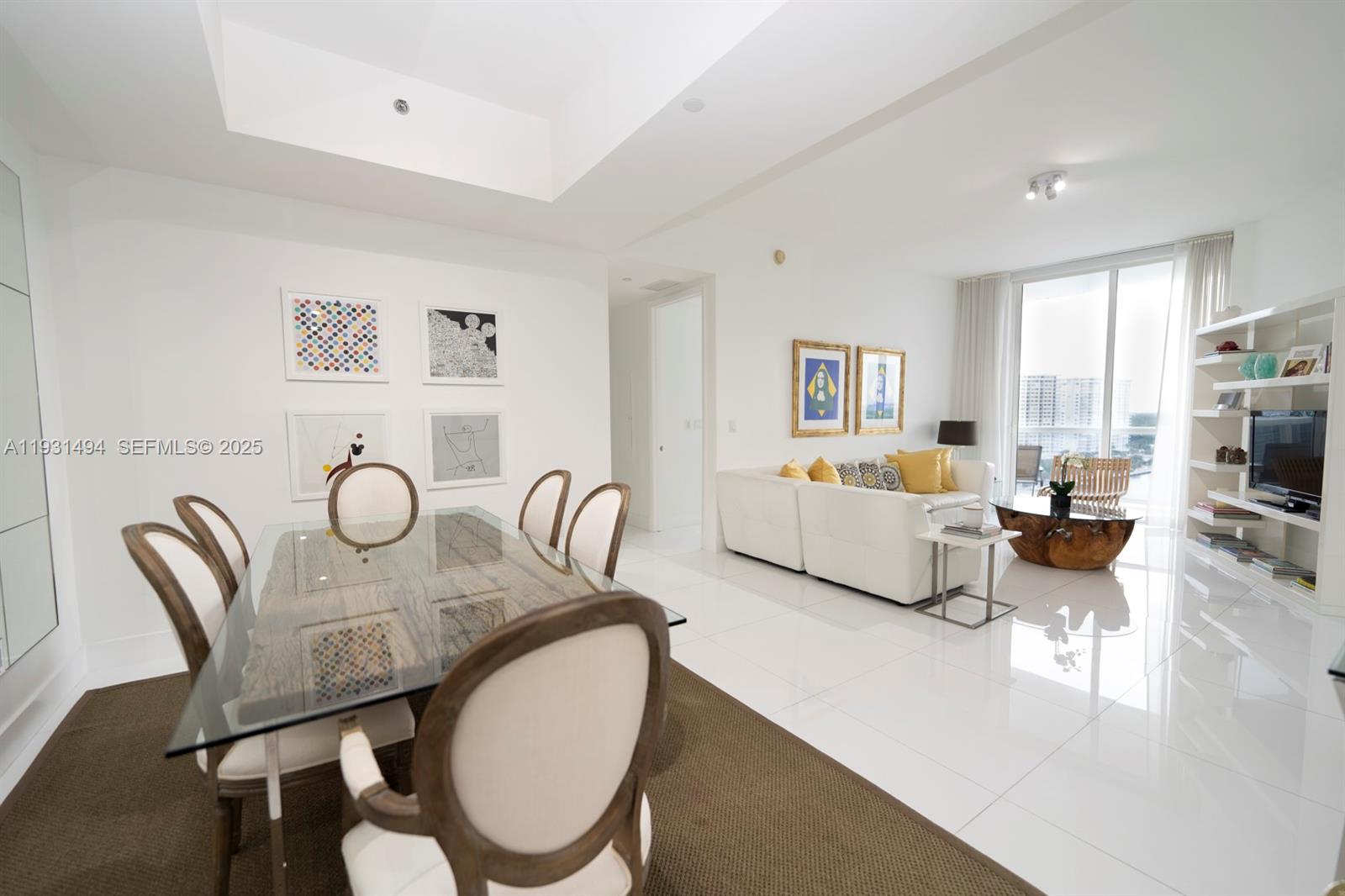 1005 2 / 2 1435 sq. ft. $ 2025-12-16 0 foto