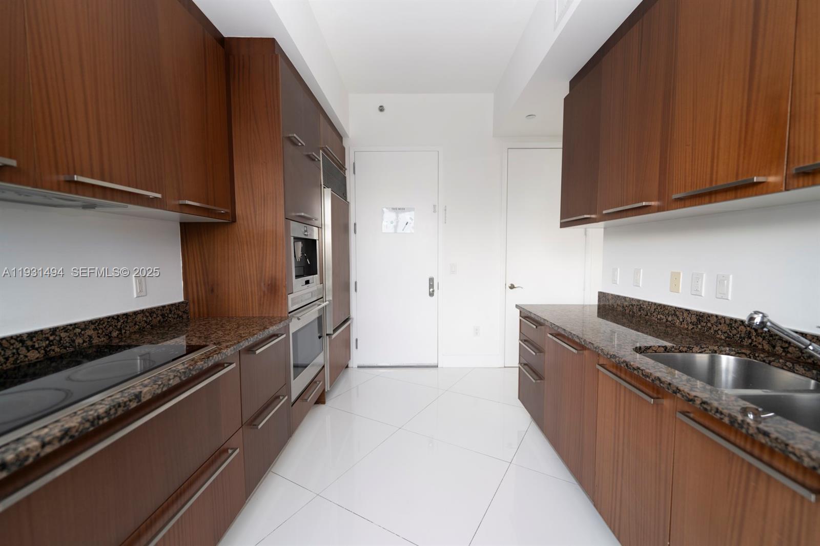 1005 2 / 2 1435 sq. ft. $ 2025-12-16 0 foto