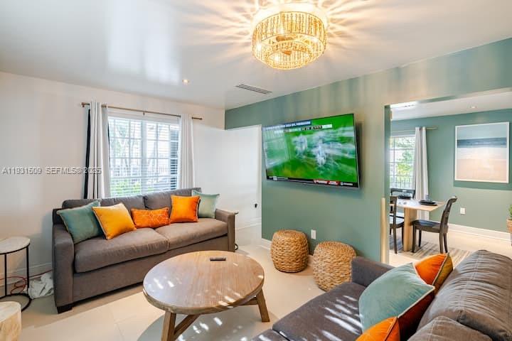   /  2190 sq. ft. $ 2025-12-16 0 foto