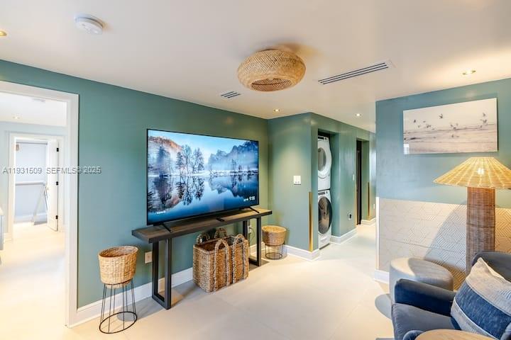   /  2190 sq. ft. $ 2025-12-16 0 foto