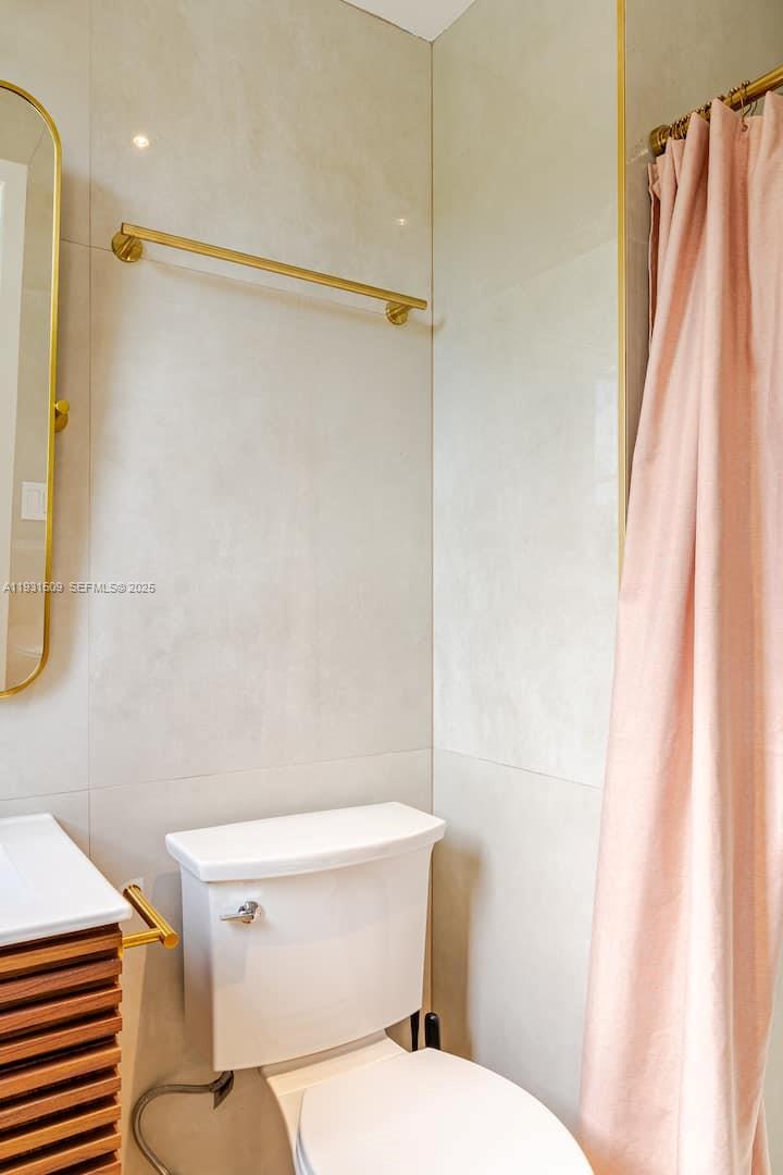   /  2190 sq. ft. $ 2025-12-16 0 foto