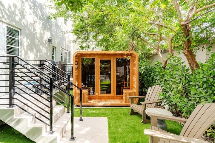   /  2190 sq. ft. $ 2025-12-16 0 foto