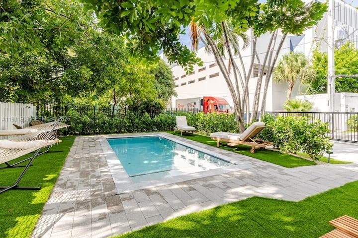   /  2190 sq. ft. $ 2025-12-16 0 foto