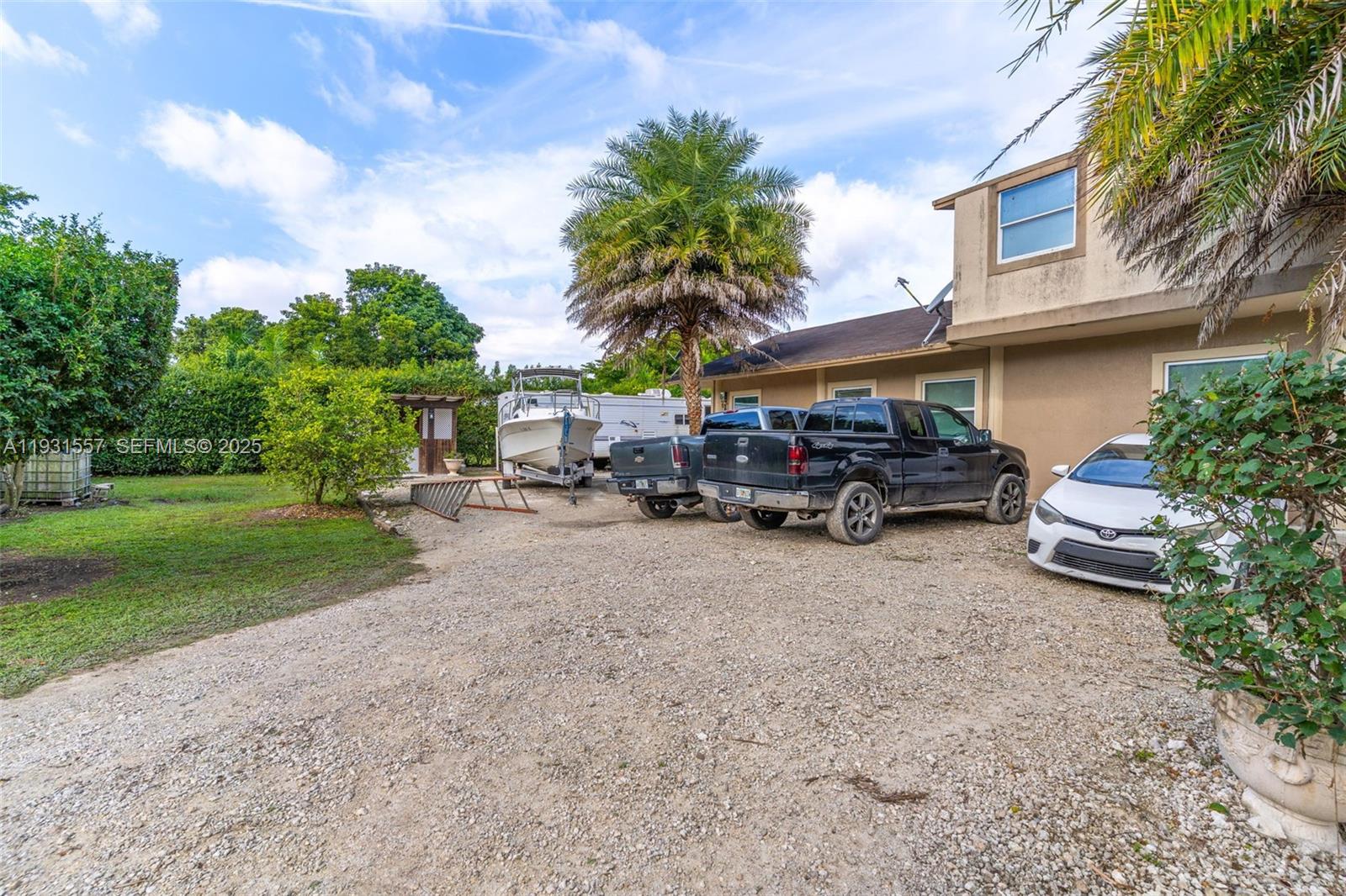   /   sq. ft. $ 2025-12-17 0 Photo