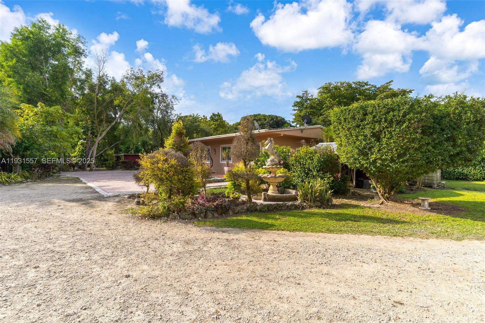   /   sq. ft. $ 2025-12-17 0 Photo