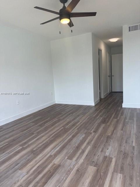 Ver detalles F407 1 / 2 898 sq. ft. $ 2026-04-23 0 foto