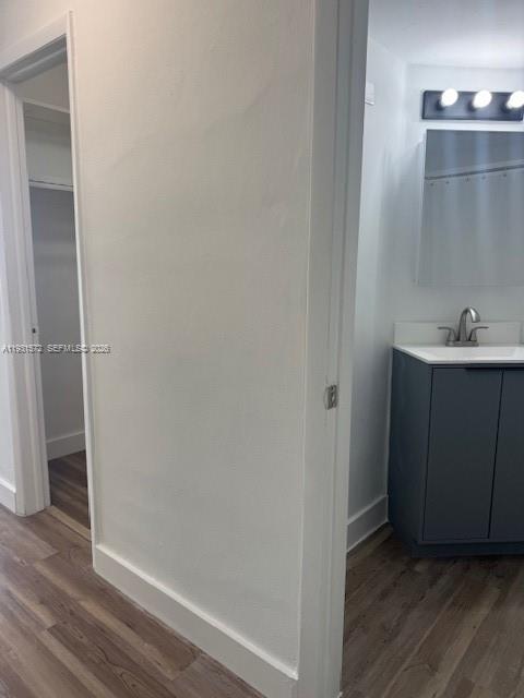 Ver detalles F407 1 / 2 898 sq. ft. $ 2026-04-23 0 foto