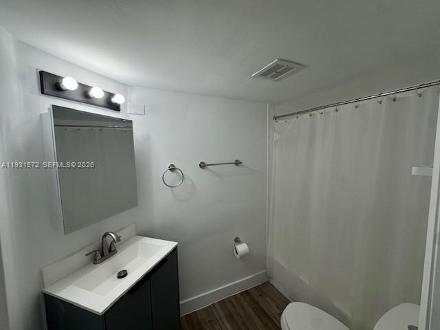Ver detalles F407 1 / 2 898 sq. ft. $ 2026-04-23 0 foto
