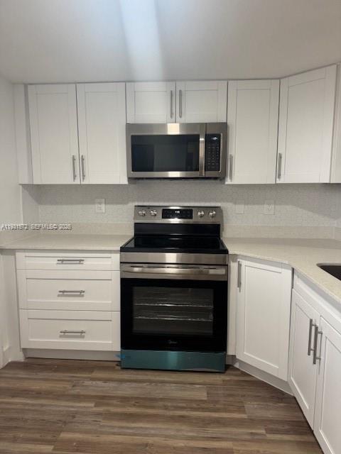 Ver detalles F407 1 / 2 898 sq. ft. $ 2026-04-23 0 foto