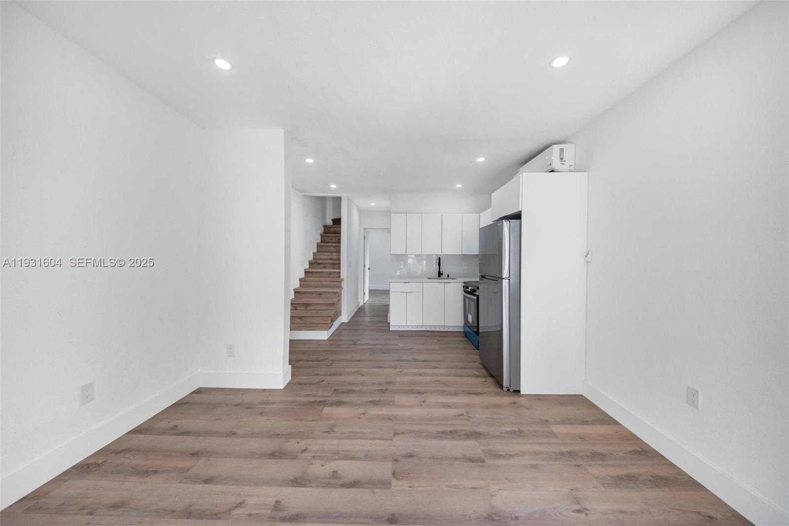   /  1541 sq. ft. $ 2025-12-16 0 foto