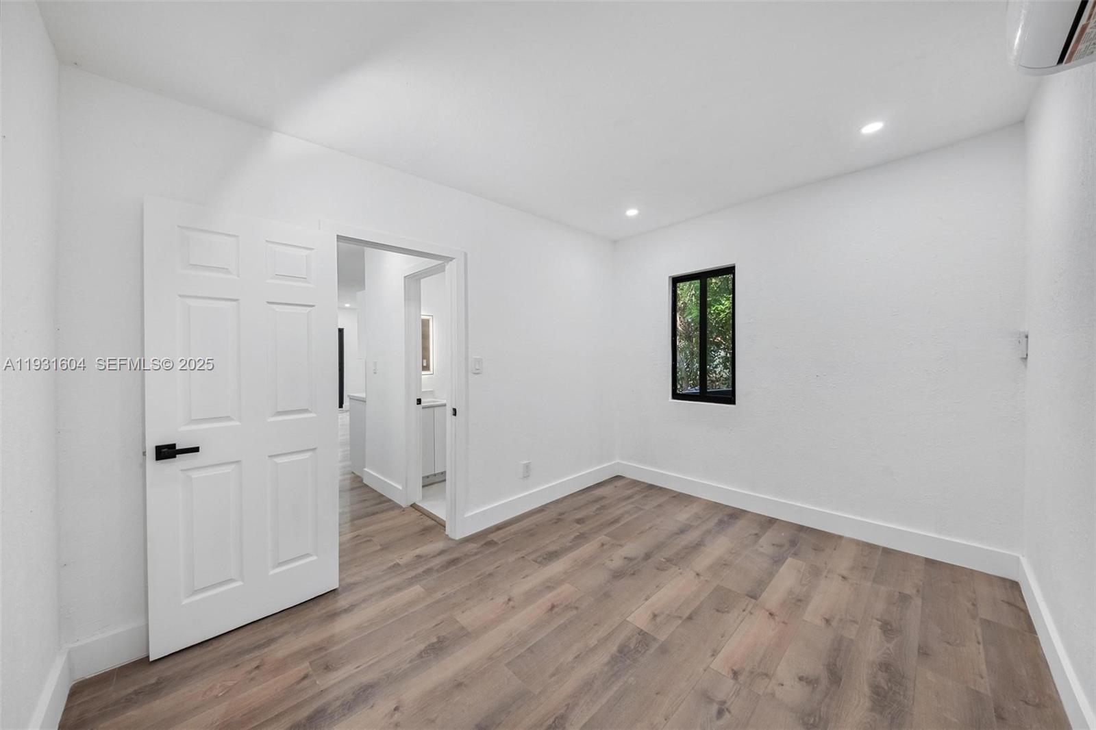   /  1541 sq. ft. $ 2025-12-16 0 foto