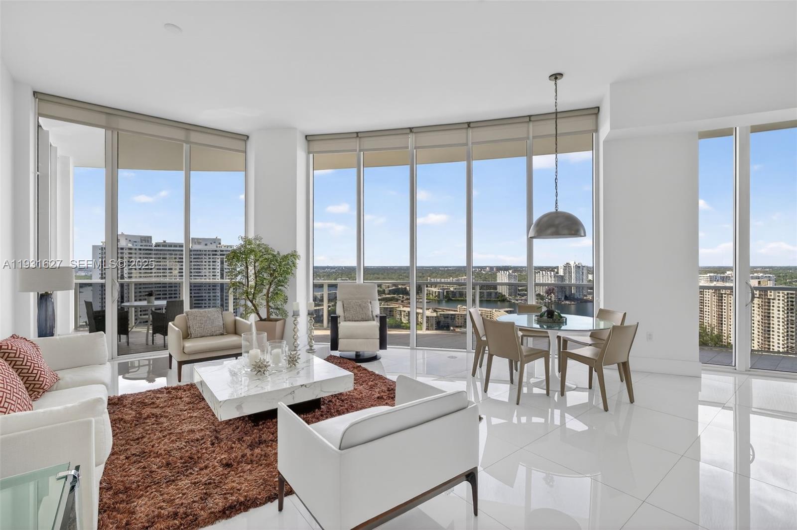 2303 3 / 3 2235 sq. ft. $ 2025-12-16 0 Photo