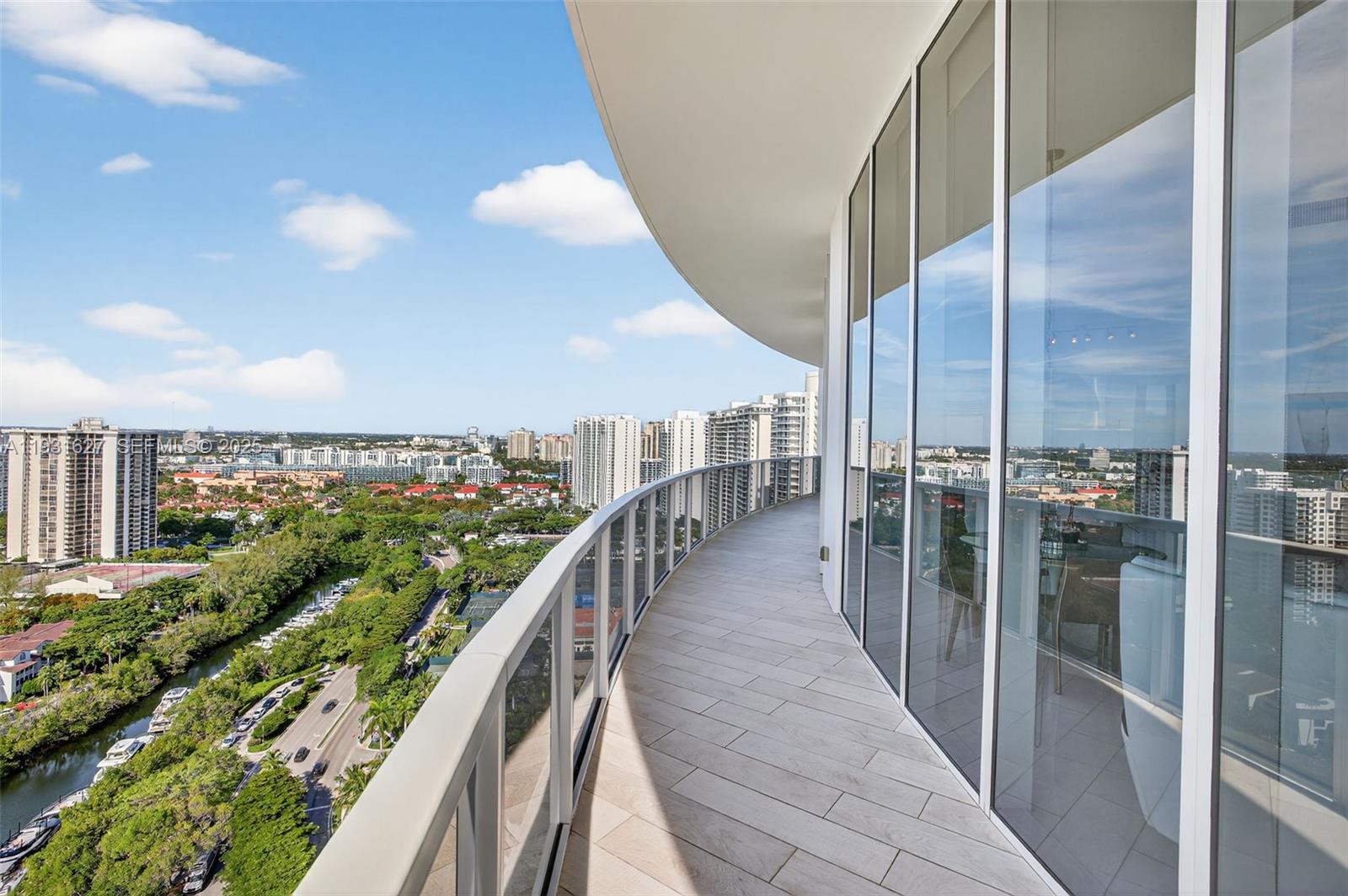 2303 3 / 3 2235 sq. ft. $ 2025-12-16 0 Photo