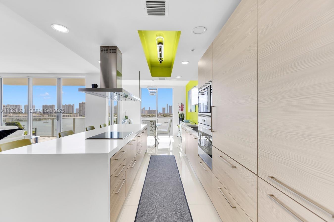 Photo of 17111 Biscayne Blvd  #909, North Miami Beach, Florida, 33160 - 