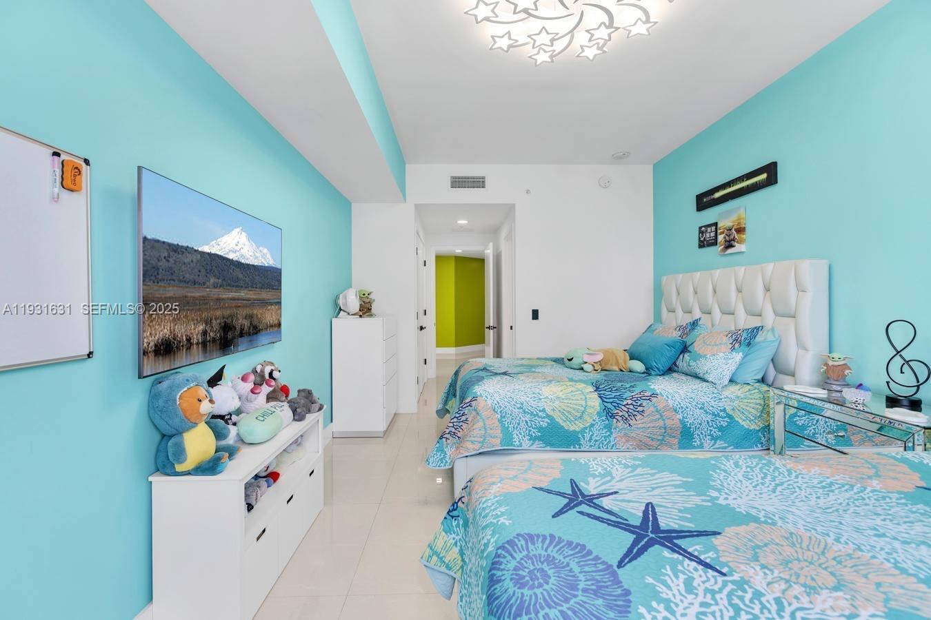 Photo of 17111 Biscayne Blvd  #909, North Miami Beach, Florida, 33160 - 