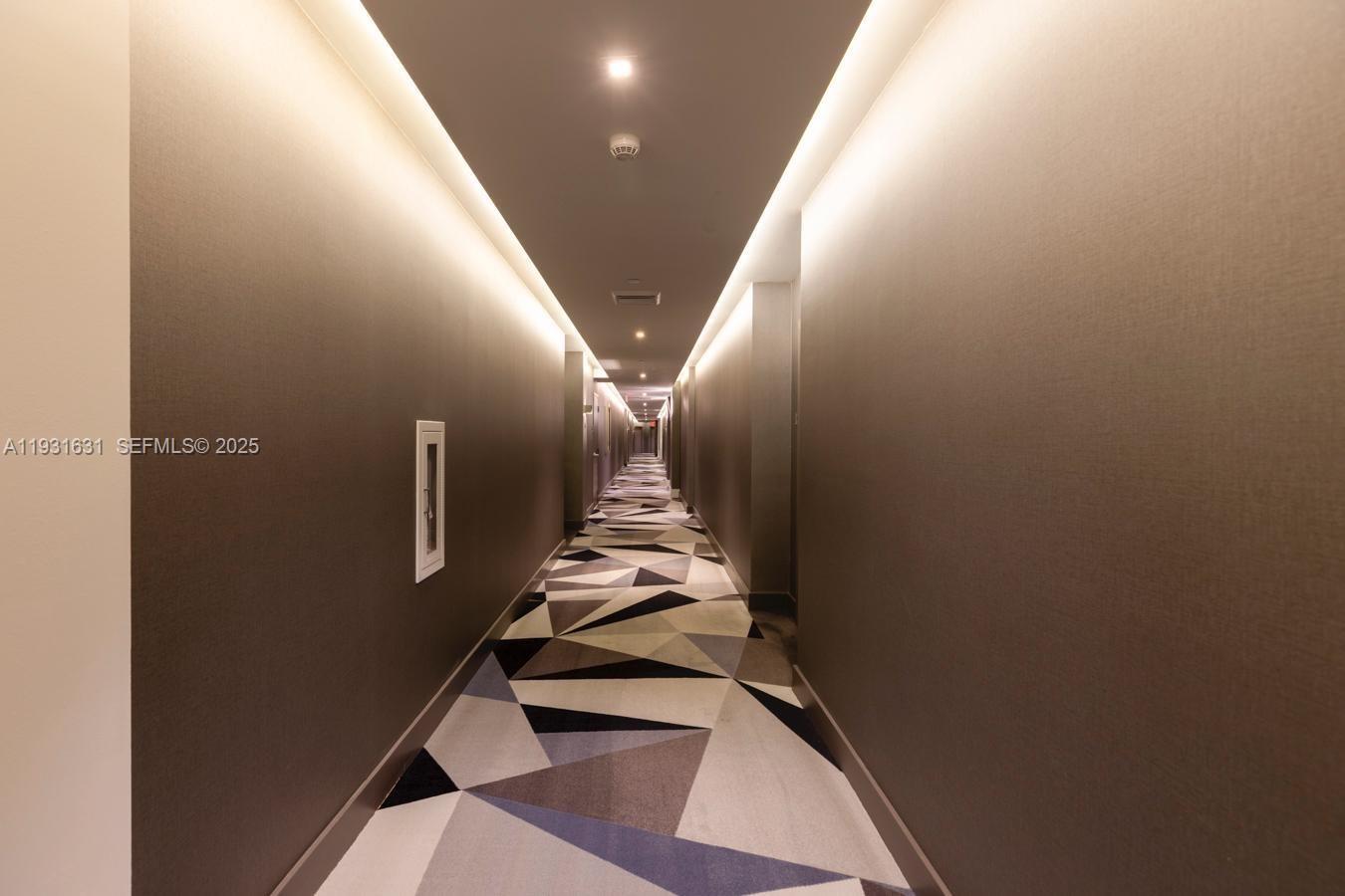 Photo of 17111 Biscayne Blvd  #909, North Miami Beach, Florida, 33160 - 