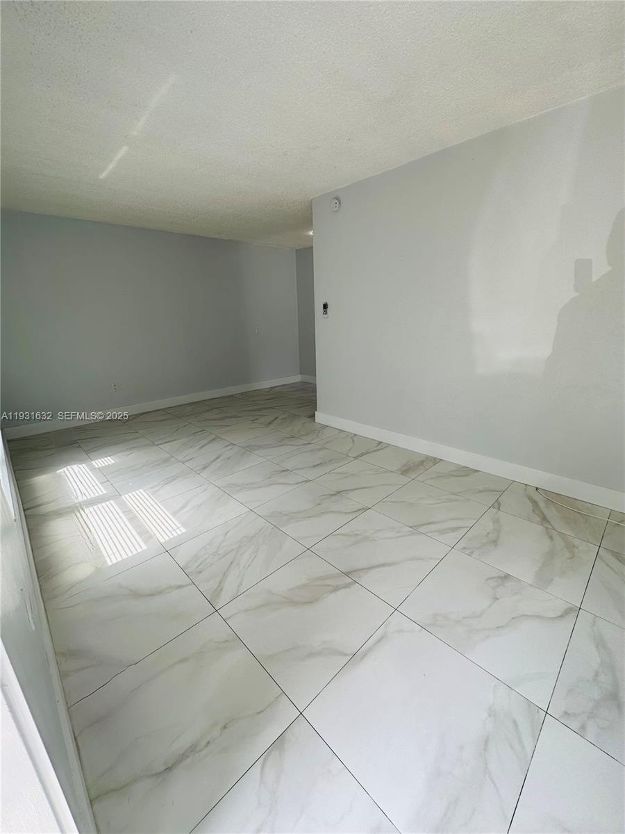   /  1320 sq. ft. $ 2025-12-16 0 Photo