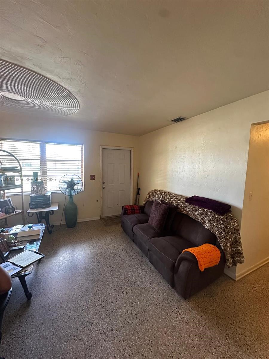   /  2838 sq. ft. $ 2025-12-16 0 Photo