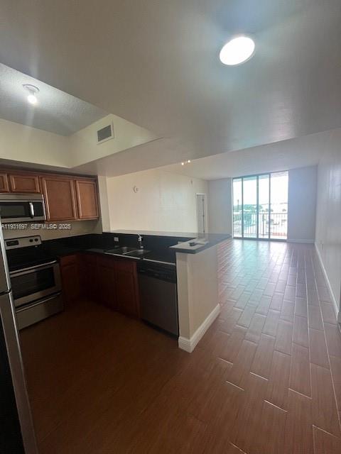 Photo of 140 Dixie Hwy  #507, Hollywood, Florida, 33020 - 