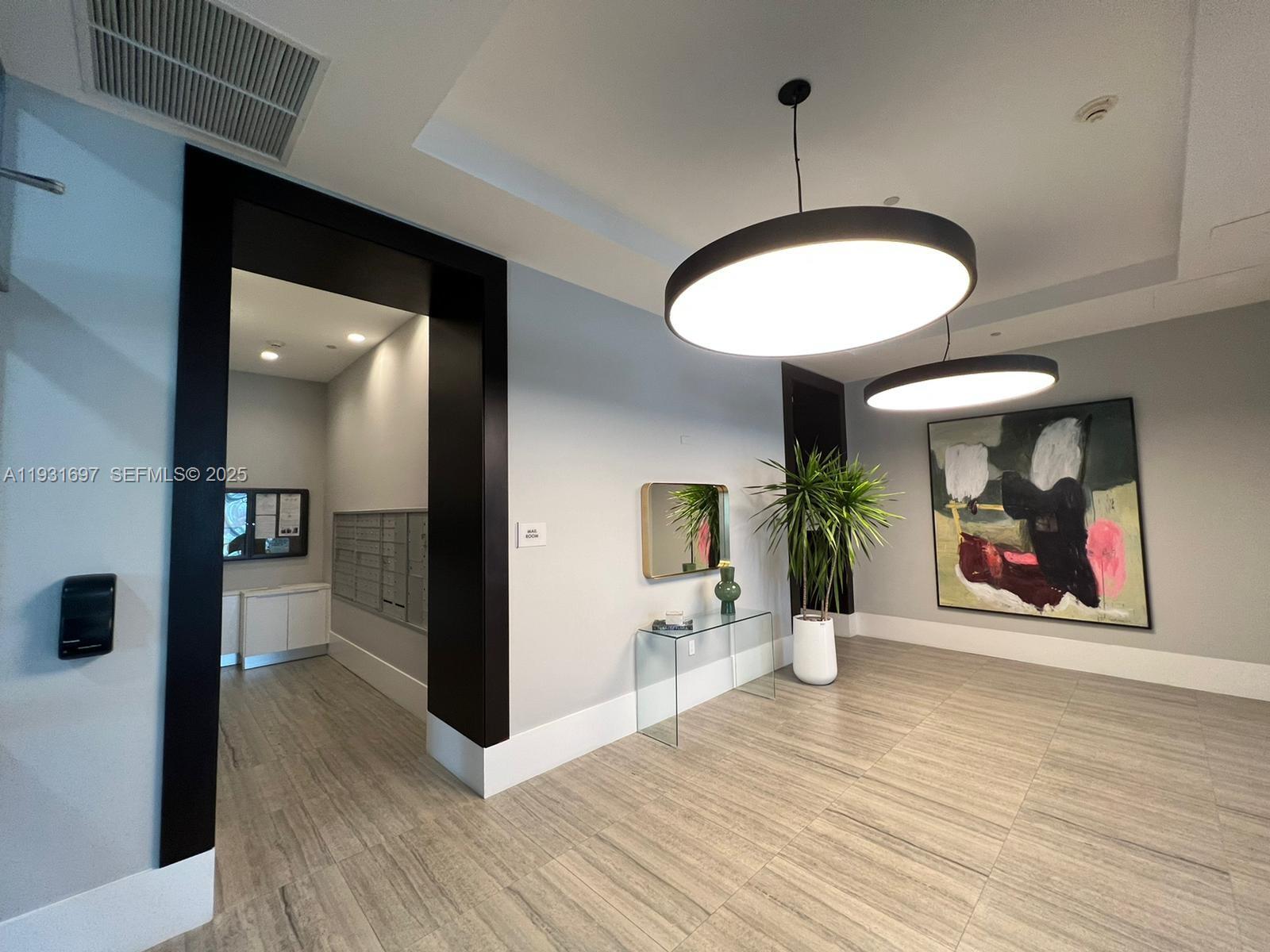 Photo of 140 Dixie Hwy  #507, Hollywood, Florida, 33020 - 