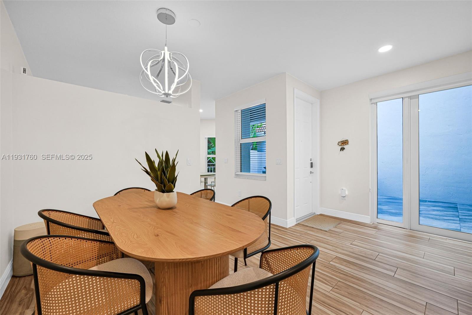 Photo of 1420 Weeping Willow Way (1420), Hollywood, Florida, 33019 -