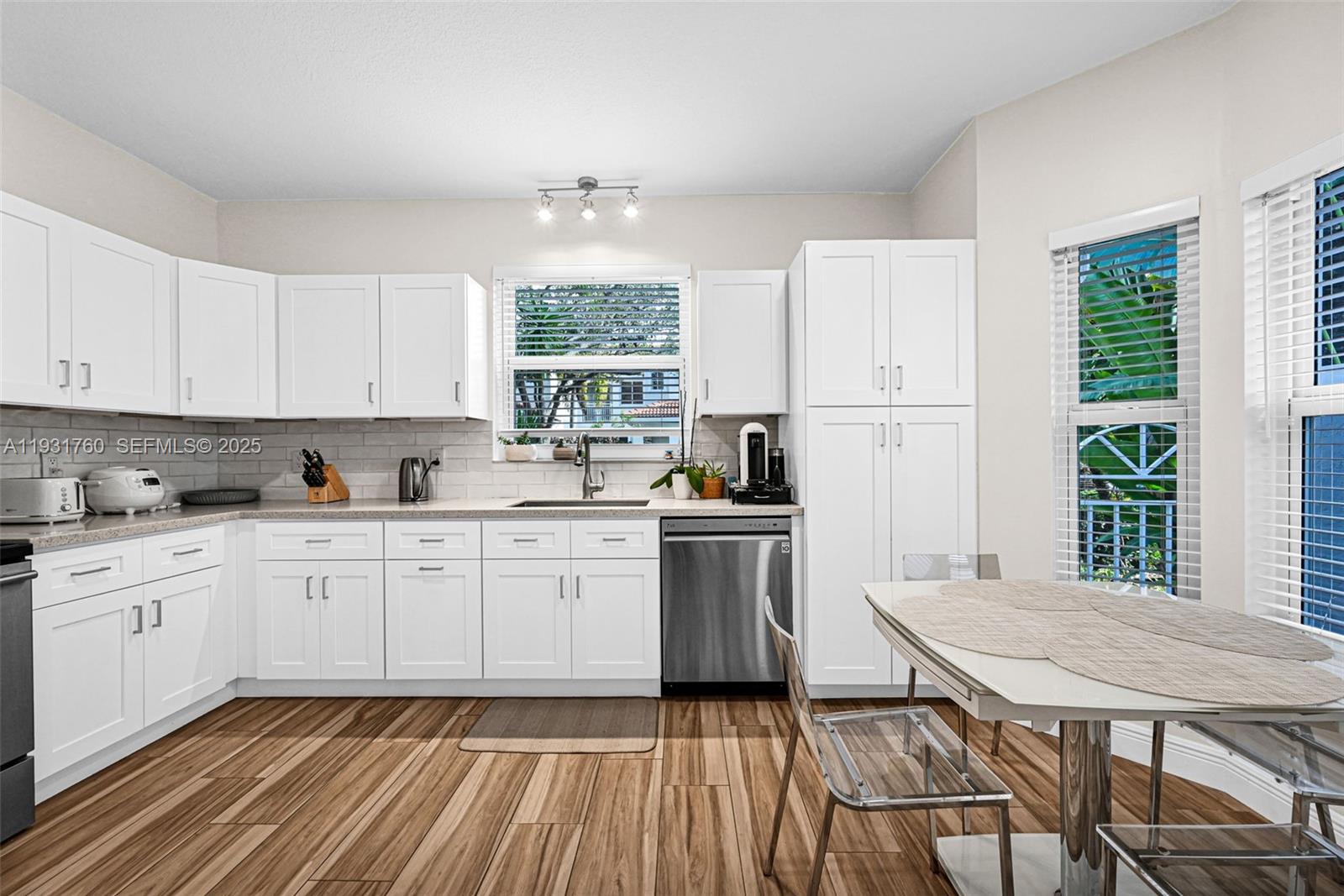 Photo of 1420 Weeping Willow Way (1420), Hollywood, Florida, 33019 -