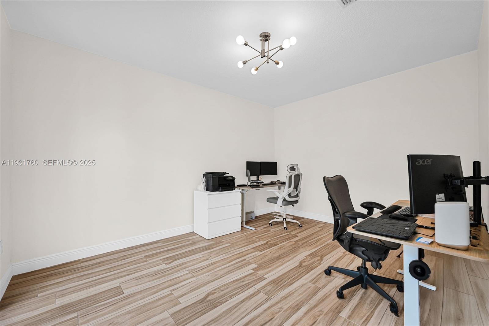 Photo of 1420 Weeping Willow Way (1420), Hollywood, Florida, 33019 -