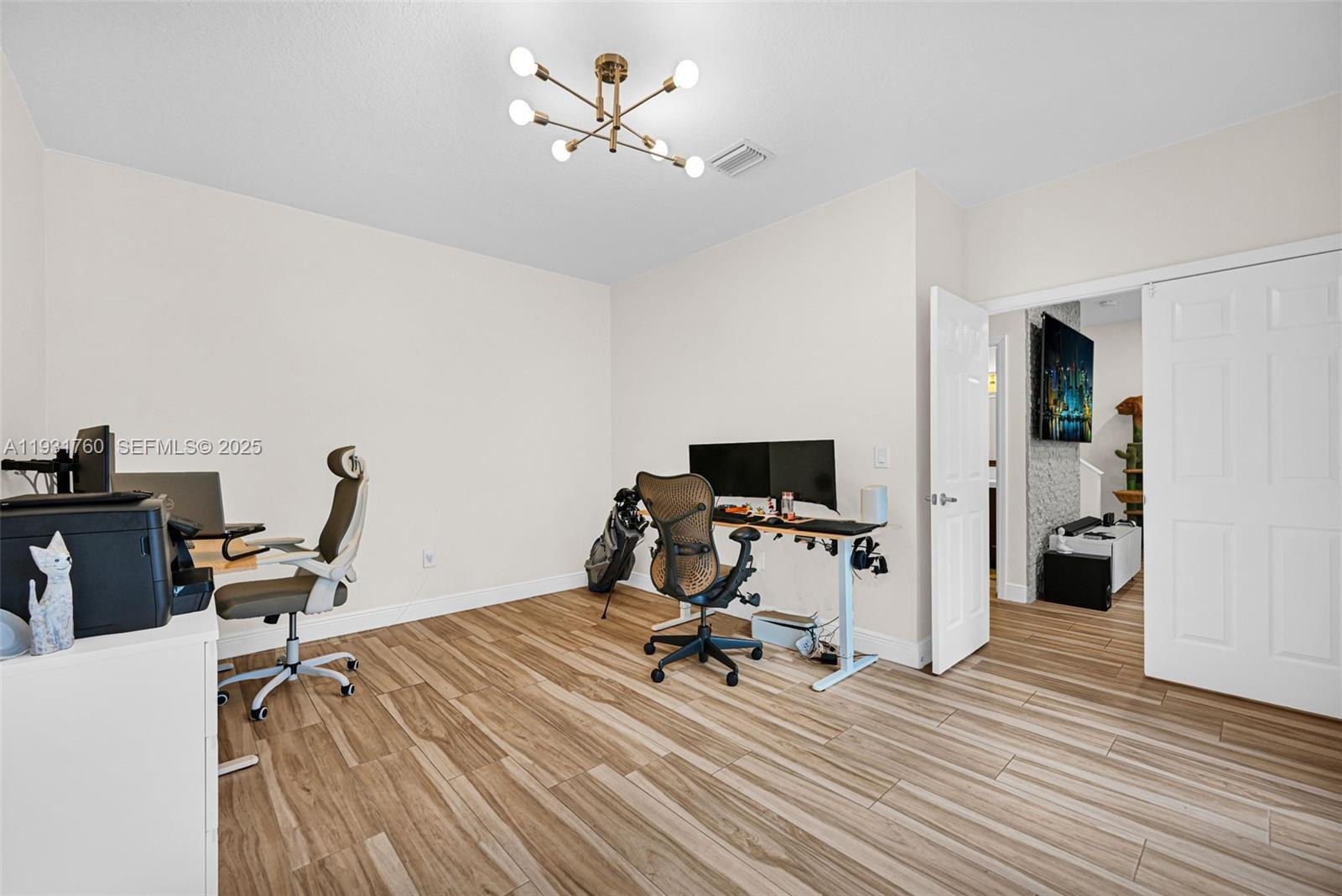 Photo of 1420 Weeping Willow Way (1420), Hollywood, Florida, 33019 -