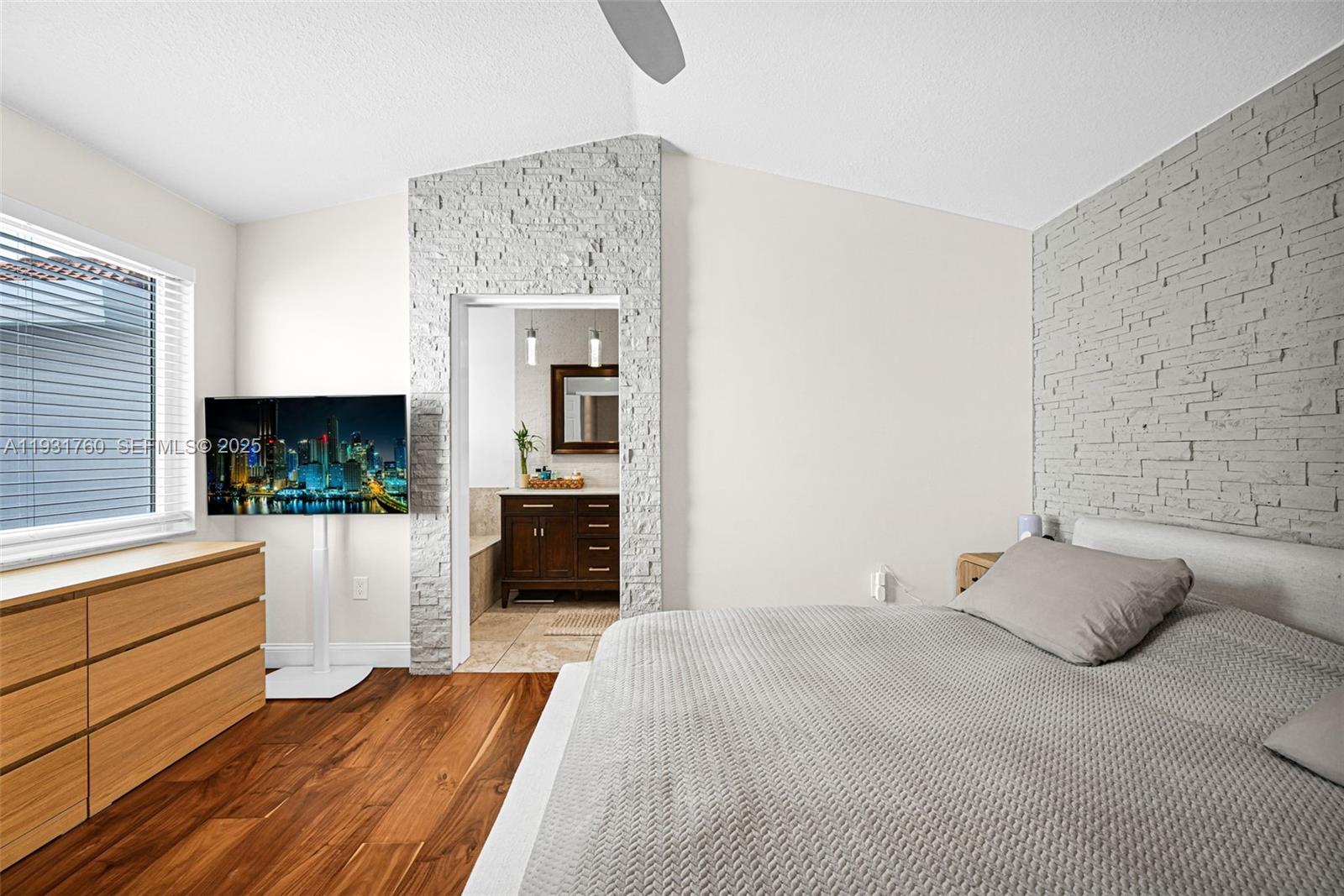 Photo of 1420 Weeping Willow Way (1420), Hollywood, Florida, 33019 -