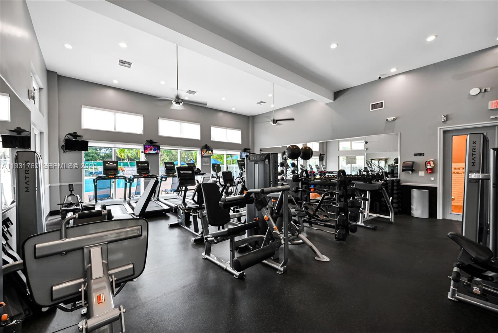 Photo of 1420 Weeping Willow Way (1420), Hollywood, Florida, 33019 -