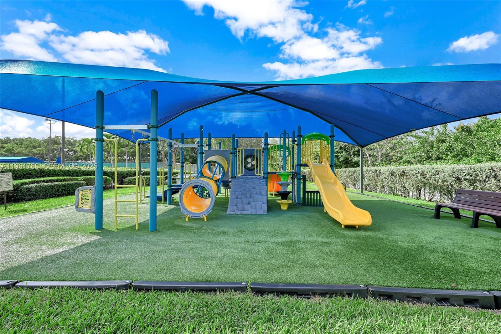 Photo of 1420 Weeping Willow Way (1420), Hollywood, Florida, 33019 -