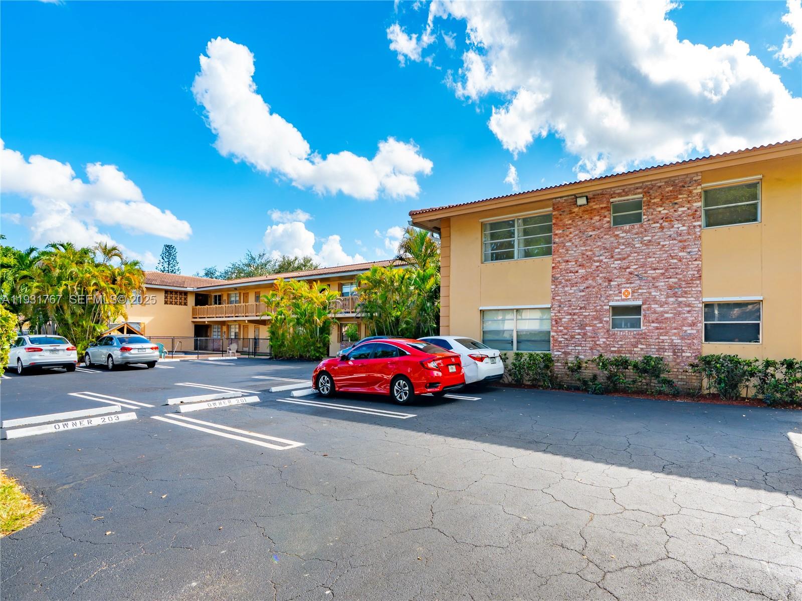   /  945 sq. ft. $ 2025-12-16 0 Photo