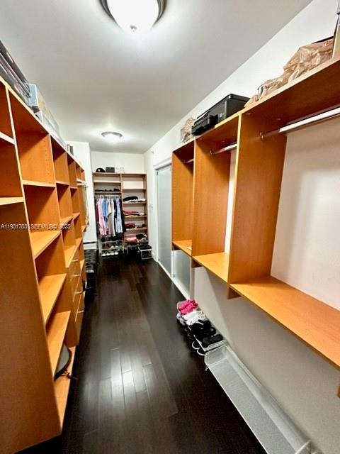 Photo of 20201 Country Club Dr  #903, Aventura, Florida, 33180 - Master Bedroom Closet
