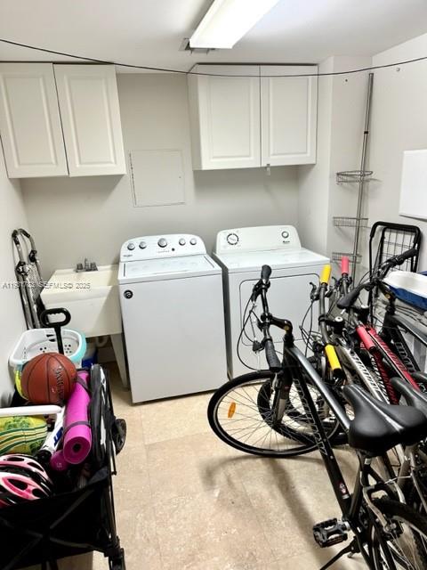 Photo of 20201 Country Club Dr  #903, Aventura, Florida, 33180 - Laundry Rooom