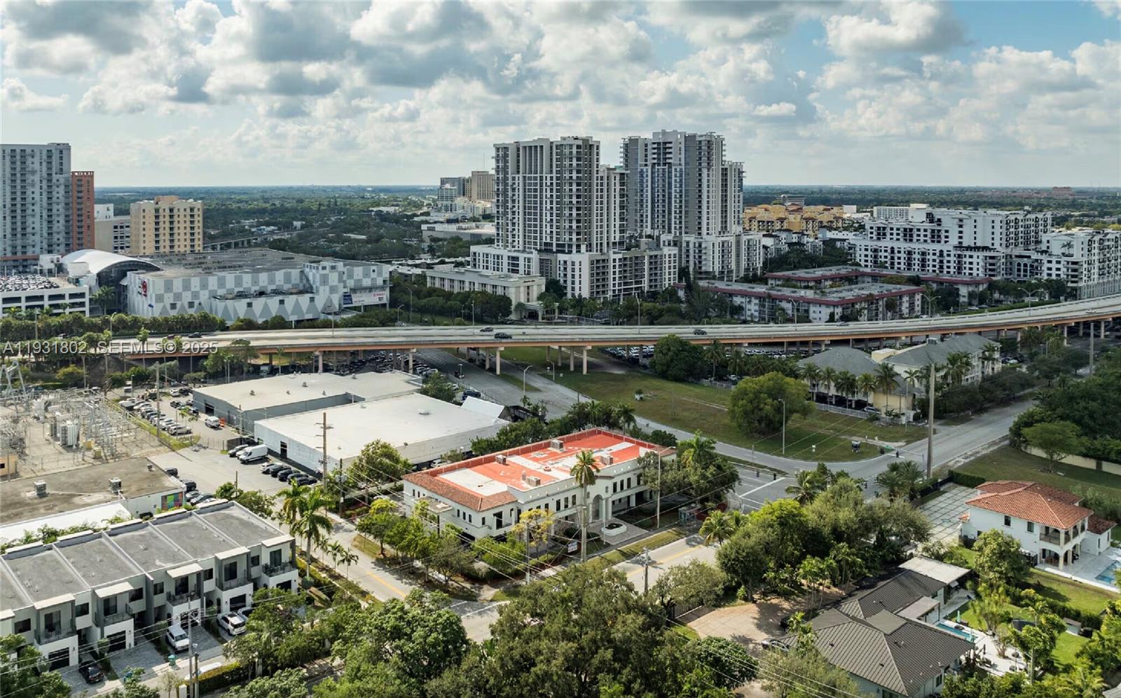   /   sq. ft. $ 2025-12-16 0 foto