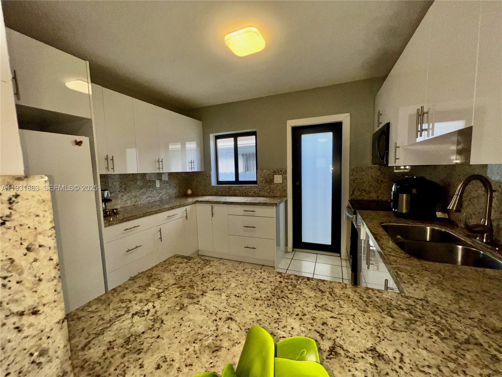   /  2343 sq. ft. $ 2025-12-17 0 Photo