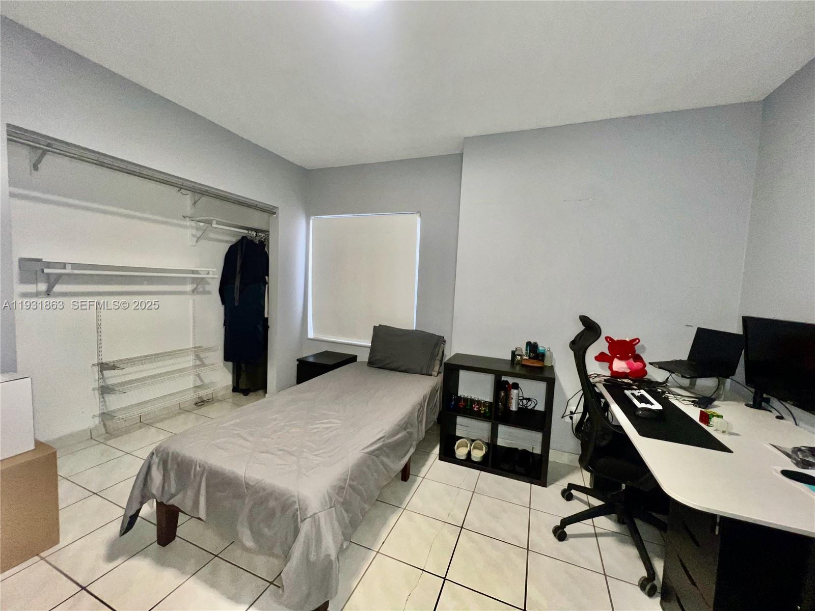   /  2343 sq. ft. $ 2025-12-17 0 Photo