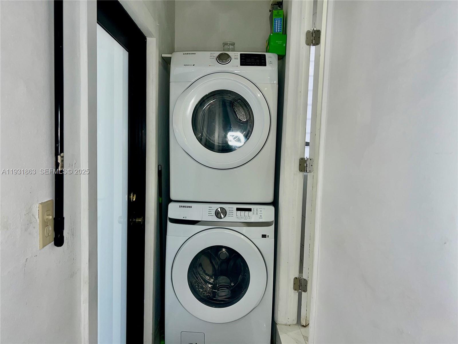   /  2343 sq. ft. $ 2025-12-17 0 Photo