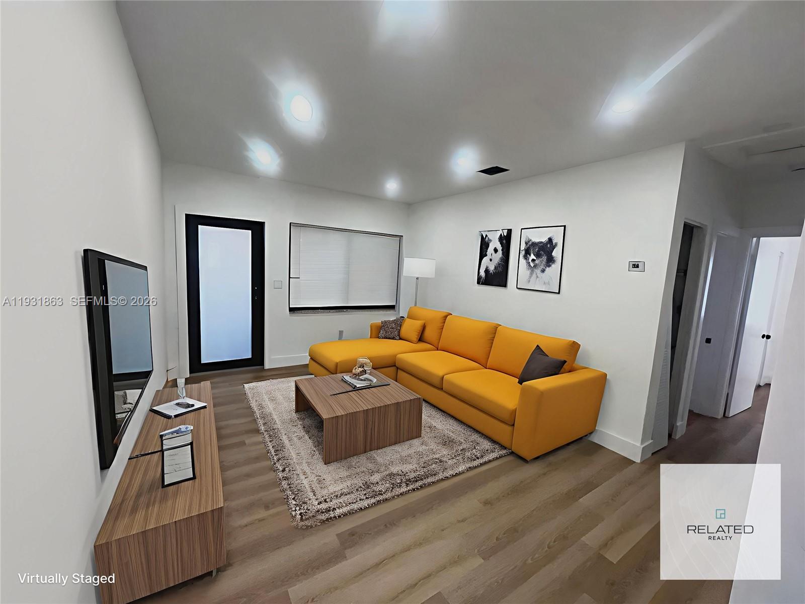   /  2343 кв.футов $ 2025-12-17 0 Фото