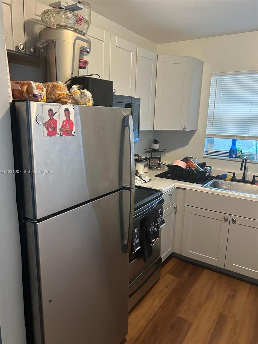   /  3960 sq. ft. $ 2025-12-17 0 foto