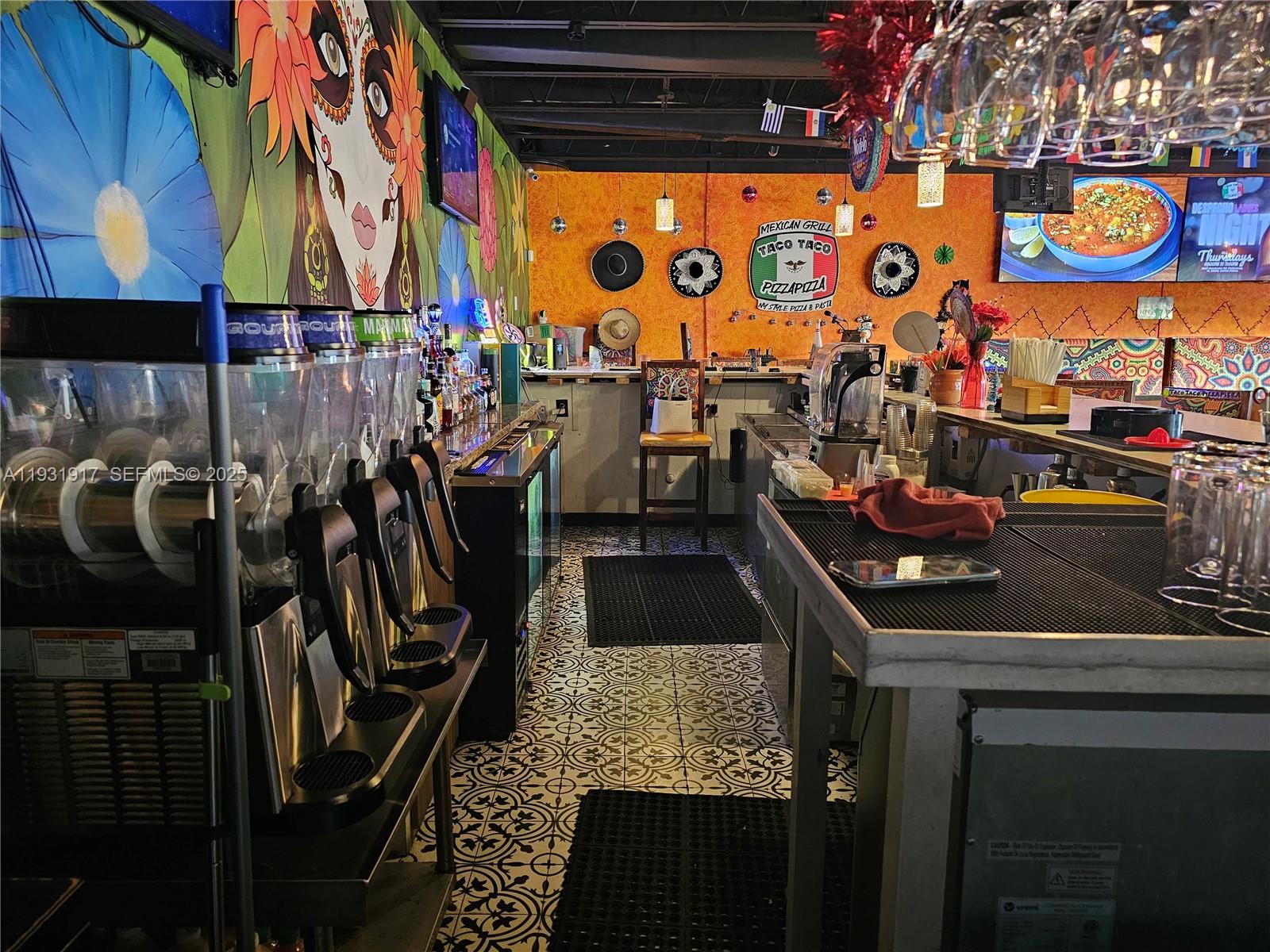 See details / sq. ft. $ 2025-12-17 0 Photo