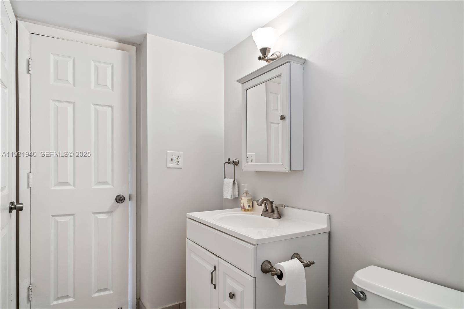 Photo of 1849 Ocean Dr  #803, Hallandale Beach, Florida, 33009 - 