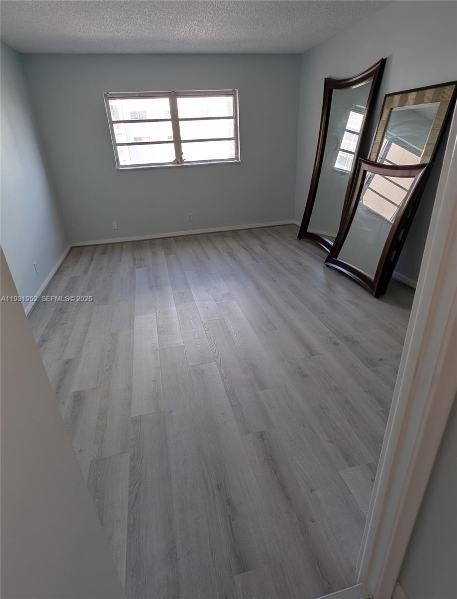 Photo of 301 14th Ave #404, Hallandale Beach, Florida, 33009 -