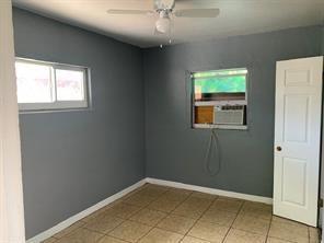 1-2  / 0 1071 sq. ft. $ 2026-05-12 0 foto