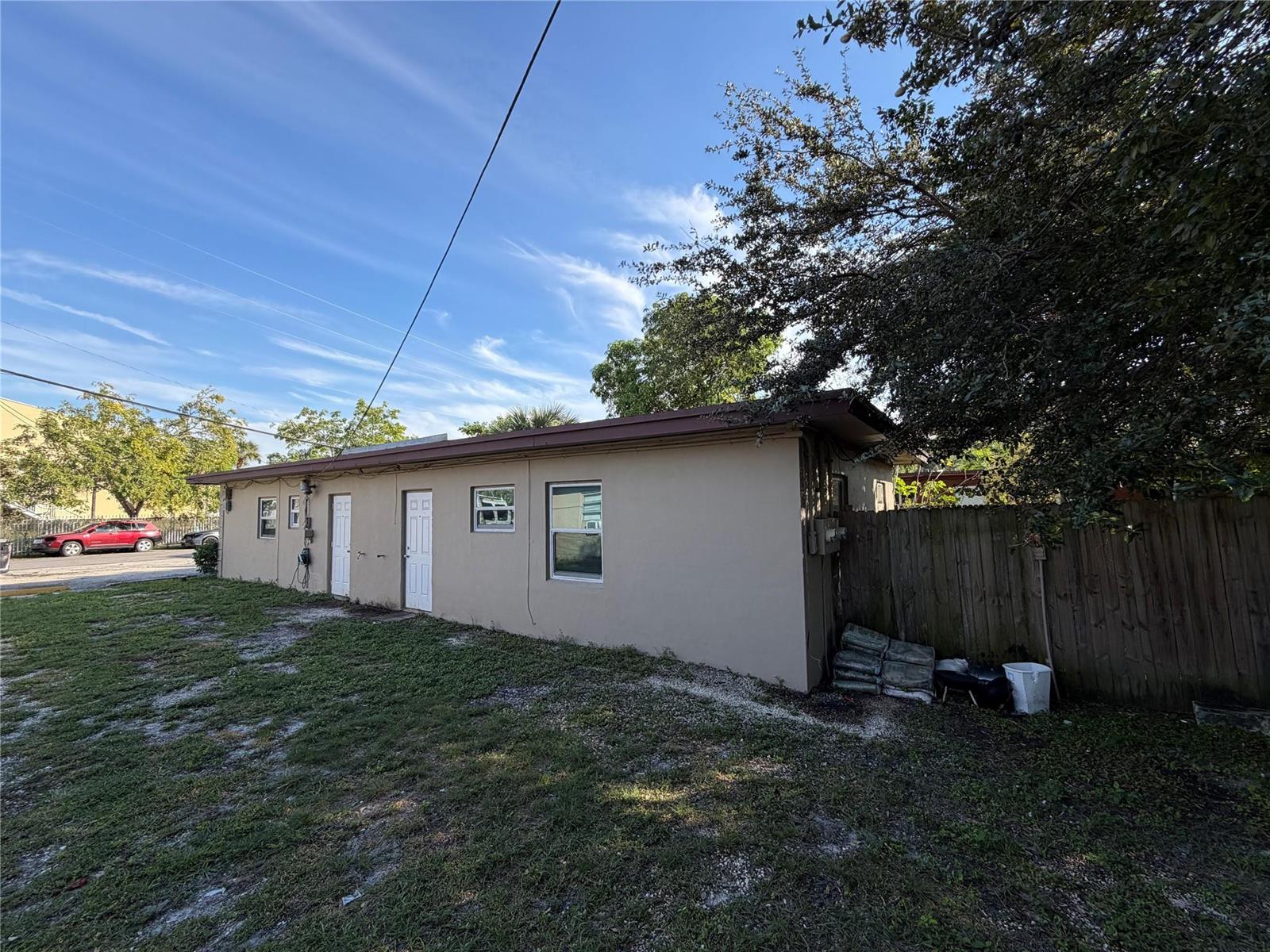 1-2  / 0 1071 sq. ft. $ 2026-05-12 0 foto