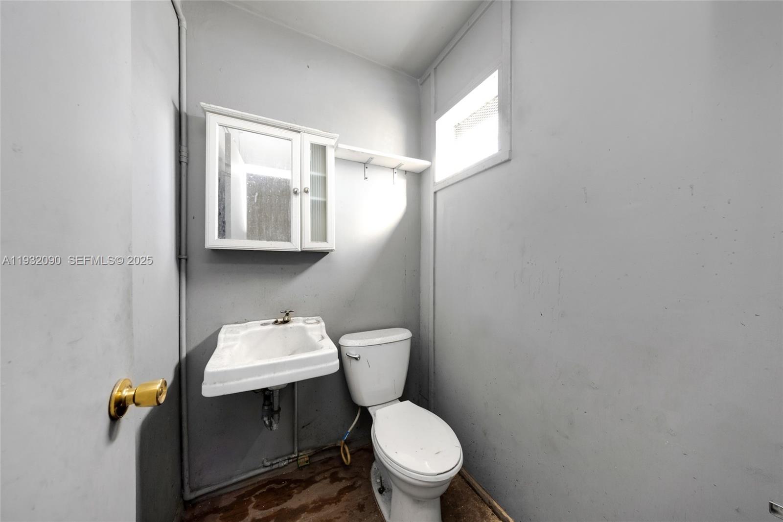   /   sq. ft. $ 2025-12-17 0 Photo